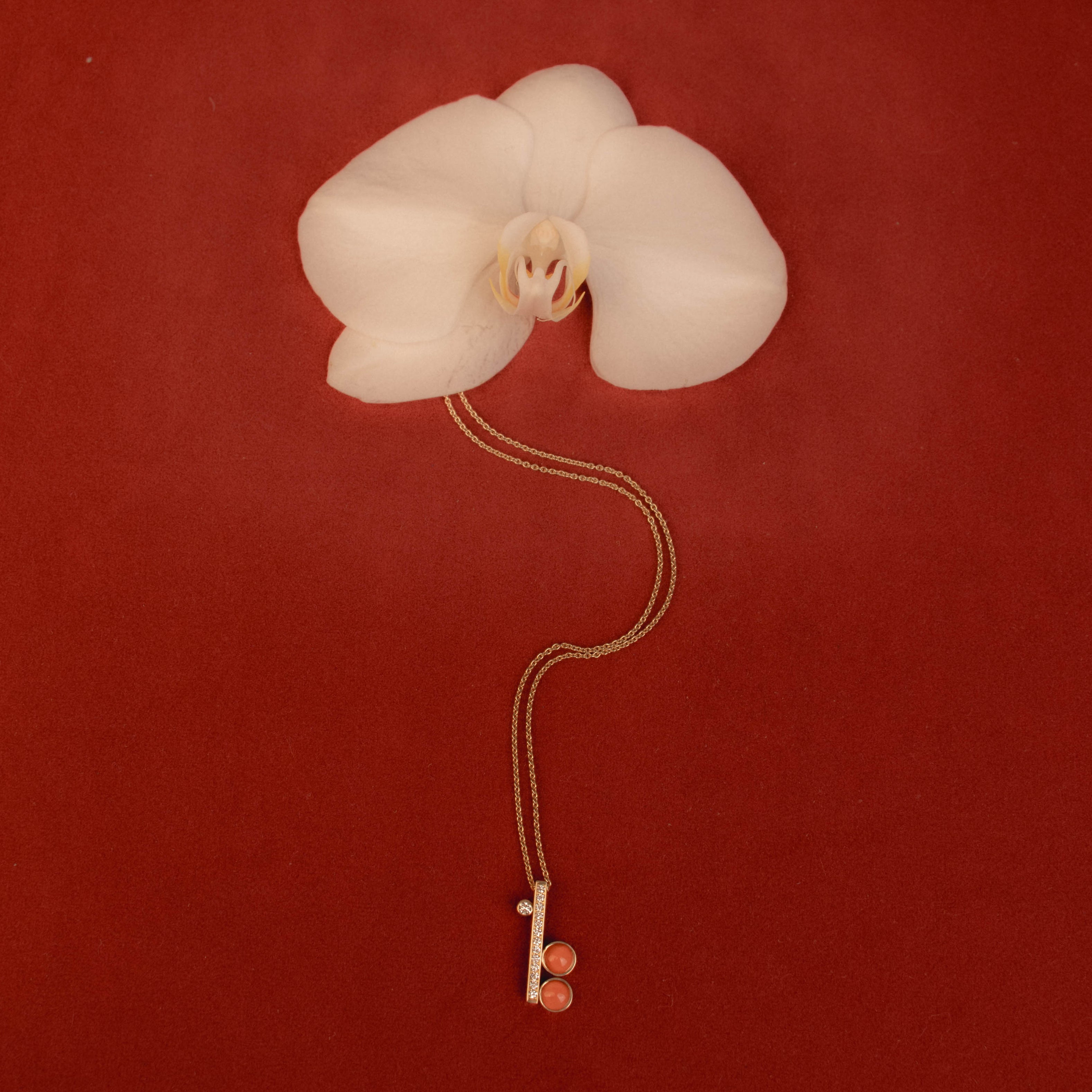 Clé N.3 Gold and Coral necklace