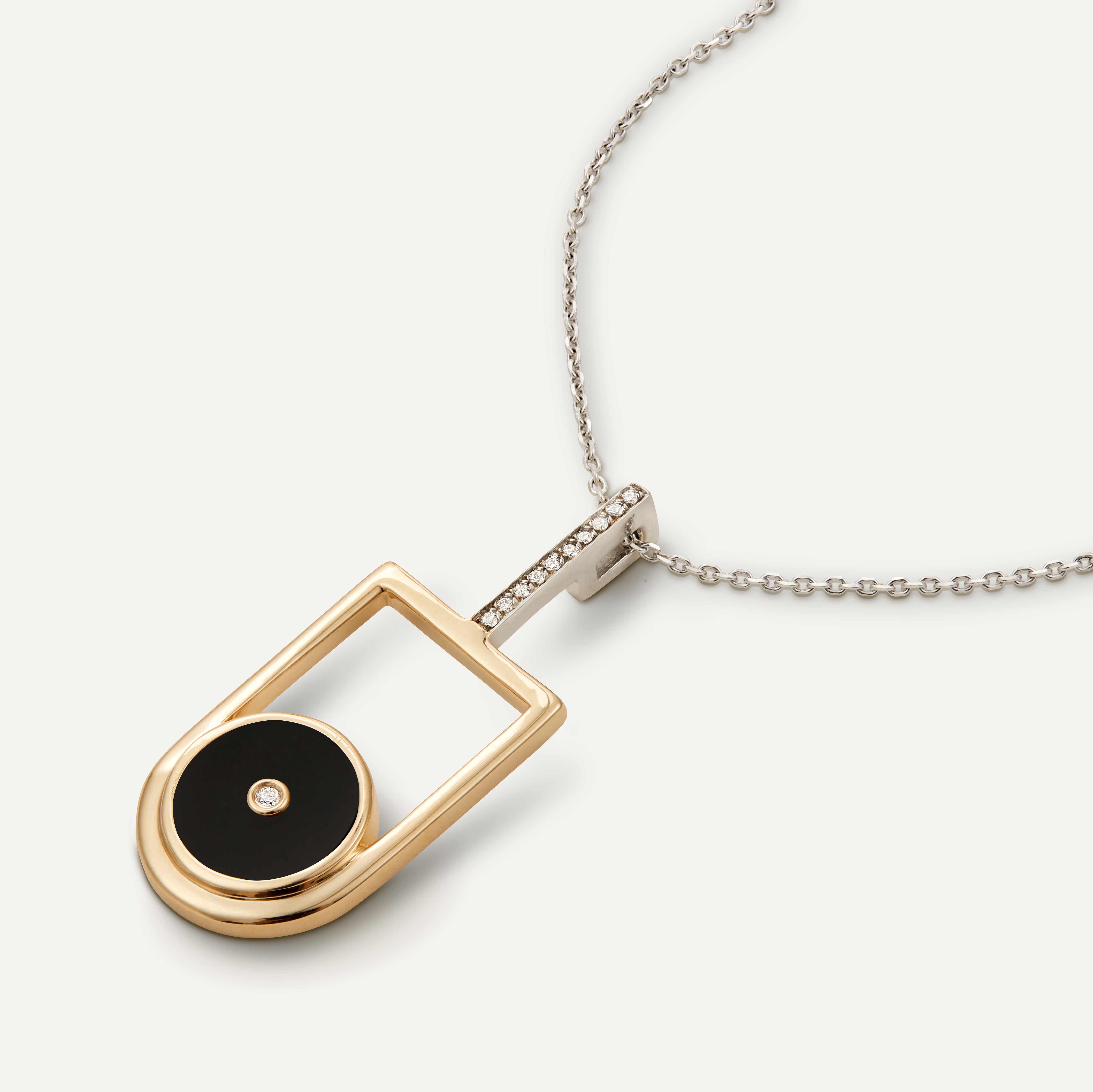 Déco Onyx & Diamonds Necklace