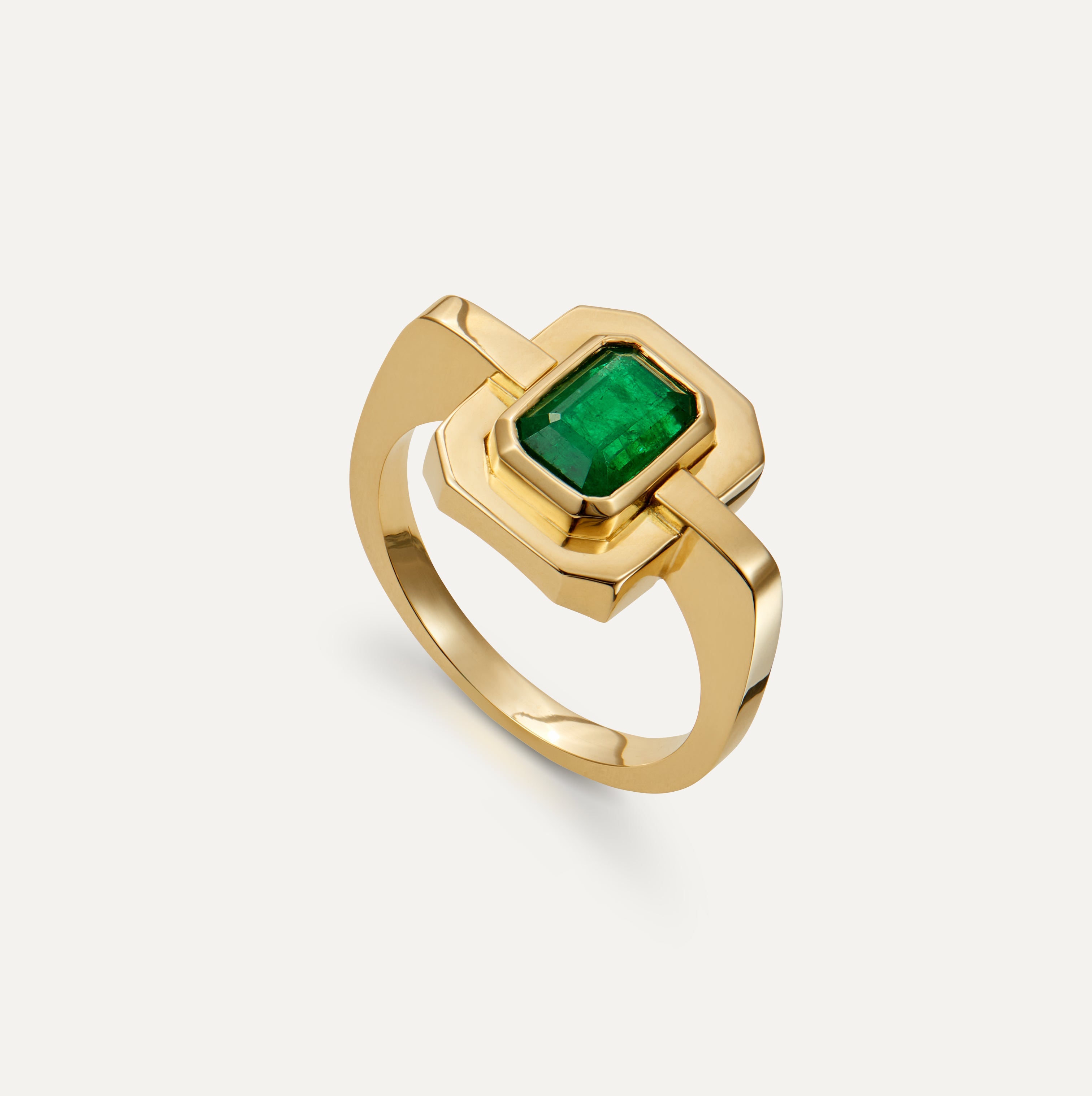 Entrelacs Gold & Emerald Ring